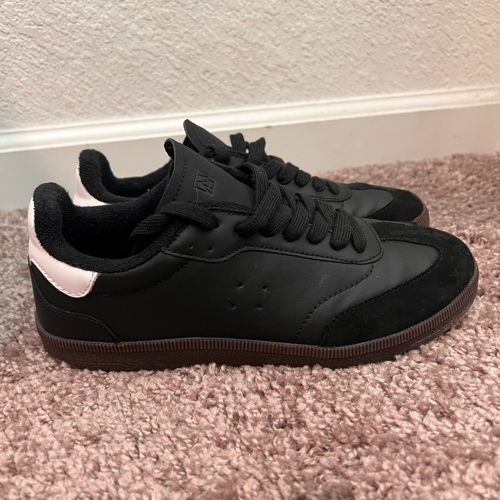 H&M Black and White Sneakers